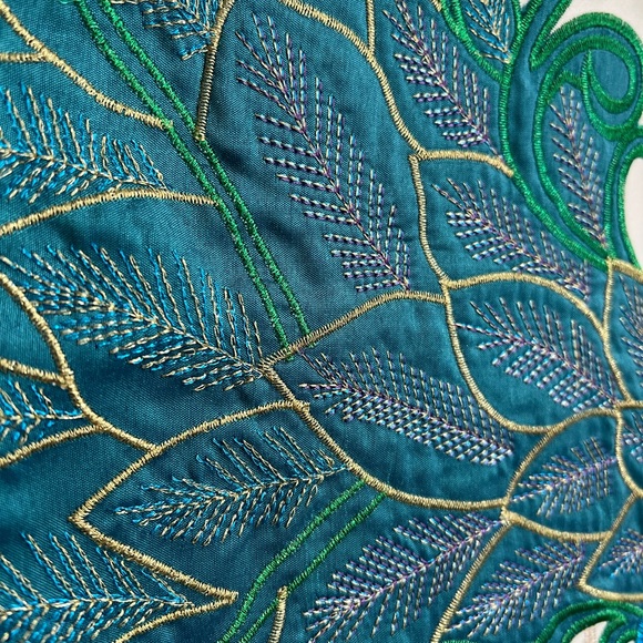 2 Pillowcase cover 18 x 18 - Picture 4 of 5